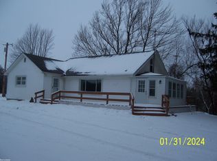 2783 Oneil Rd, Wales, MI 48027