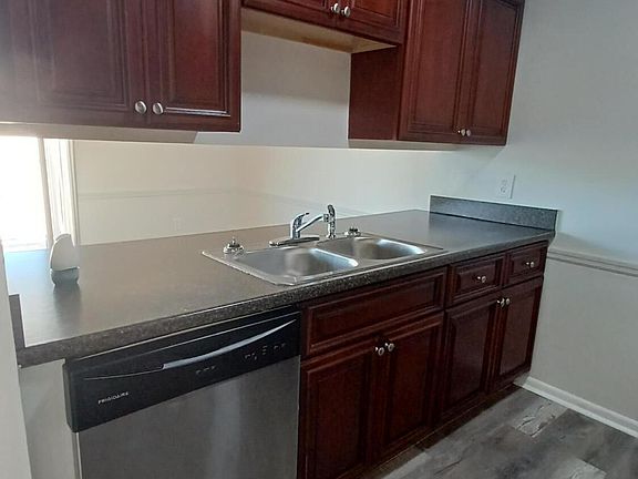 5th image of 214 San Juan Cir