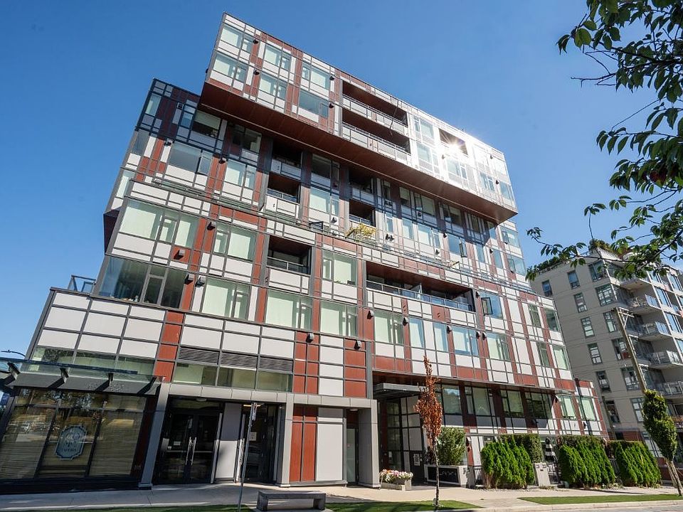 1st image of 209 E 7th Ave #404