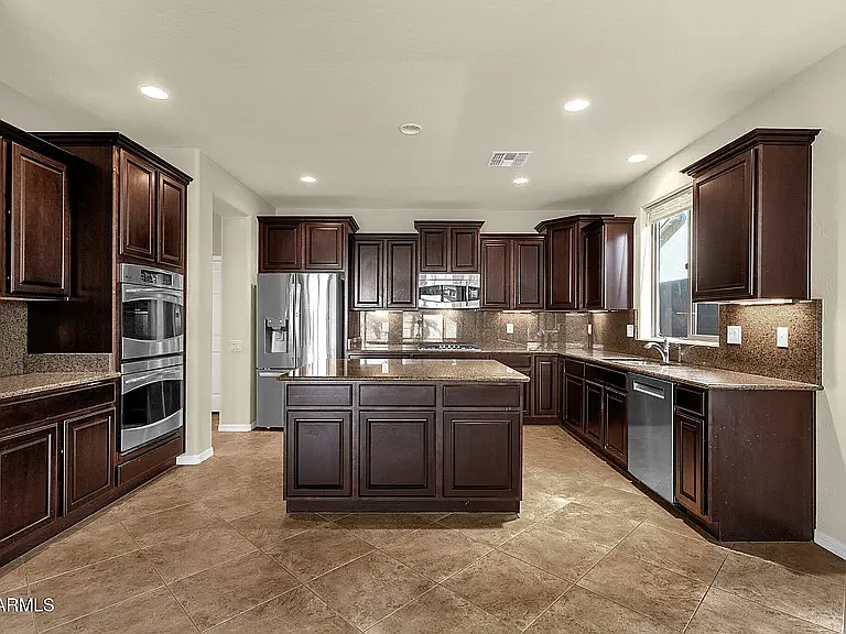 5223 W Bent Tree Dr — Photo 2