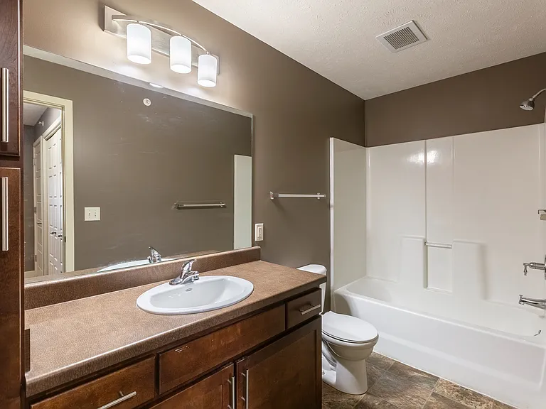 The Sterling Apartments at Grand Island — Photo 77