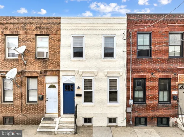 727 McClellan St, Philadelphia, PA 19148