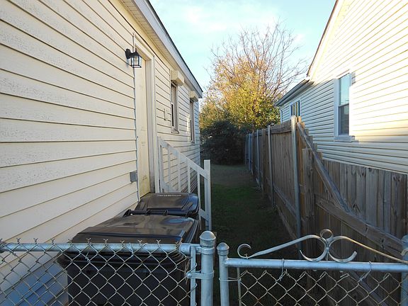 5th image of 5732 Wildair Dr