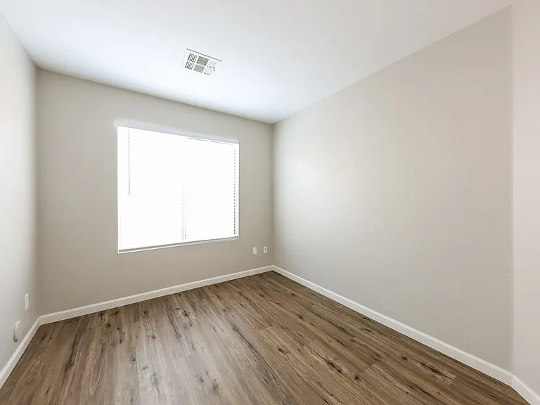 7427 W Tina Ln — Photo 13