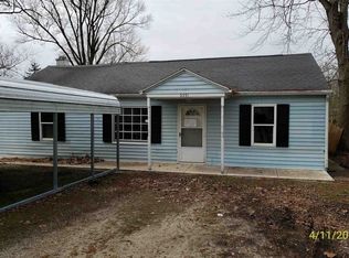 5351 N Blue Lake Rd, Churubusco, IN 46723