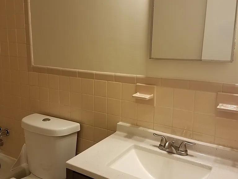1375 Kingston Ave — Photo 7