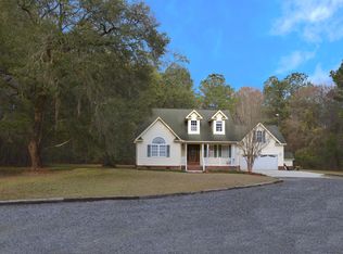2290 Palmers Bridge Rd, Mc Clellanville, SC 29458