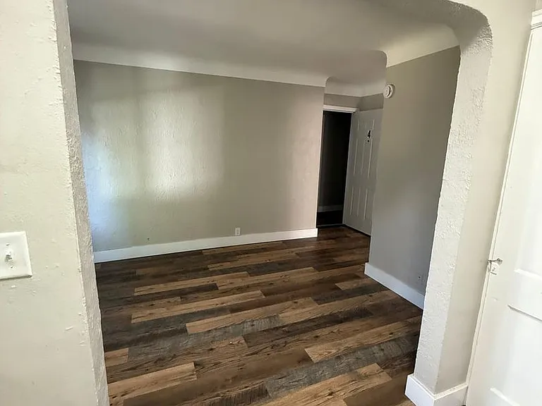 251 Maria Ave — Photo 1
