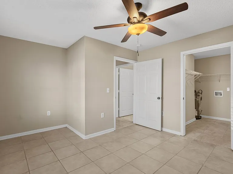 3687 Claypond Rd #C — Photo 44