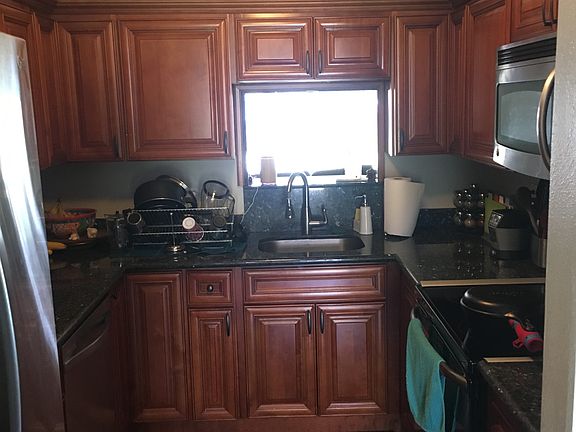 2nd image of 6525 SE Madrona Dr