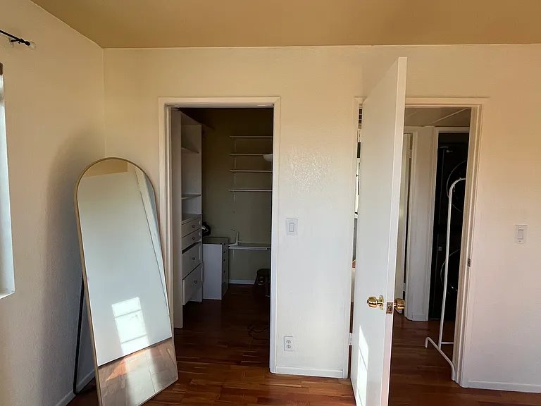 15946 Vanowen St #207 — Photo 10