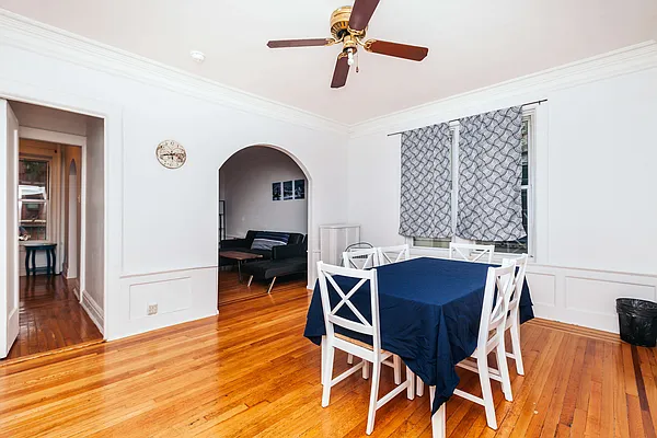 Rented by Nooklyn NYC LLC | media 16