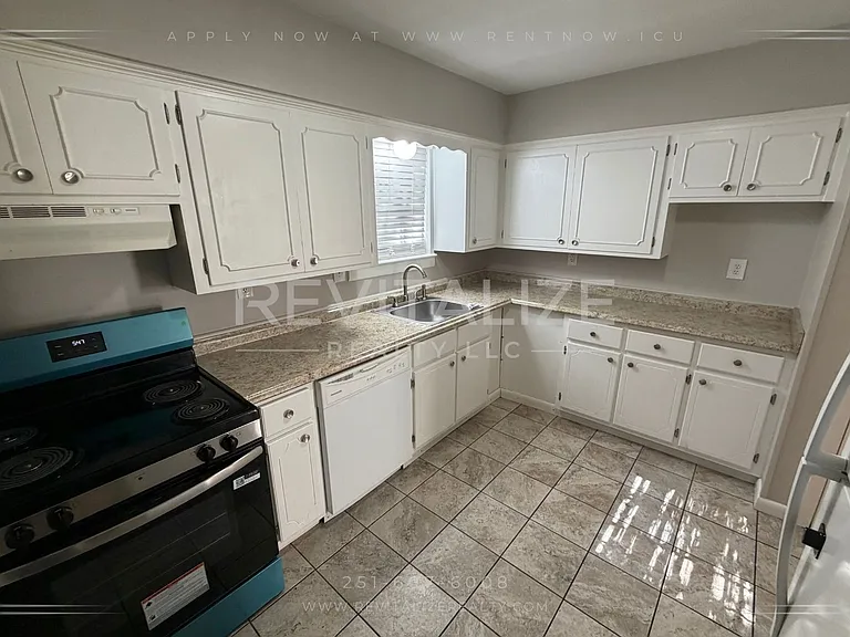 1504 Dauphin St #6 — Photo 19