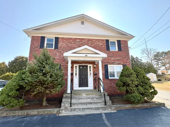 976 Pontiac Ave #1, Cranston, RI 02920