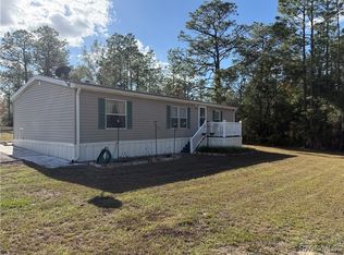 6820 W Mable Ln, Dunnellon, FL 34433
