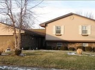 2111 Sir Lockesley Dr, Miamisburg, OH 45342