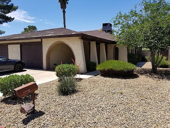 2nd image of 2987 Las Casitas Way