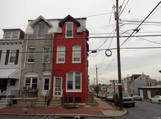 556 N 10th St, Reading, PA 19604