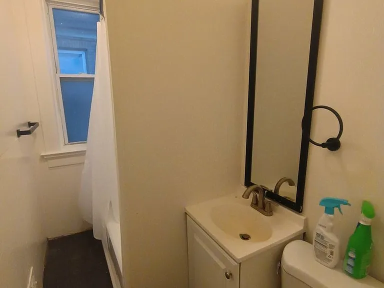 2010-2014 W Pierce St 2014 — Photo 3