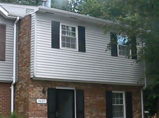 3425 Castle Hill Dr, Woodbridge, VA 22193
