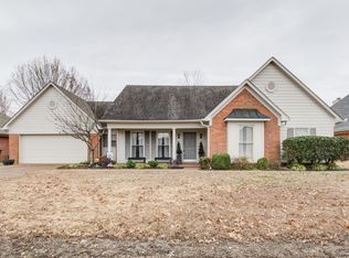 8703 Old River Dr, Cordova, TN 38018