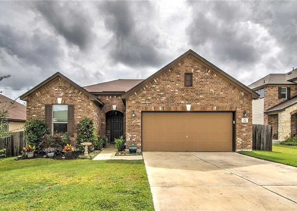 1st image of 941 Apricot Dr