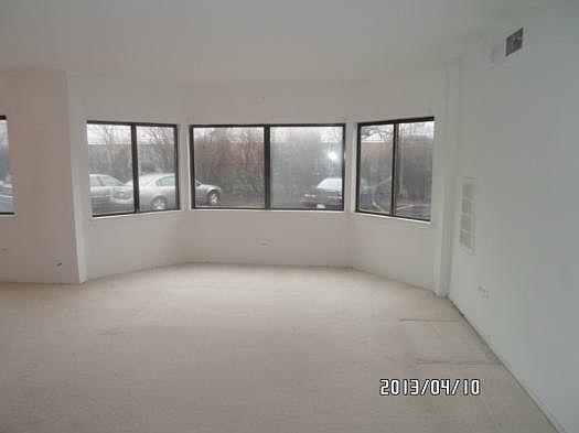 2nd image of 5500 Lincoln Ave Unit 114
