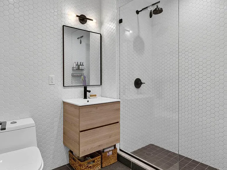 906 Prospect Pl #2B — Photo 7