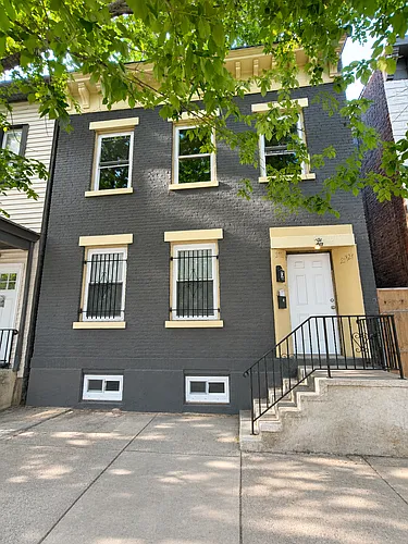 291 W Runyon St Photo 1