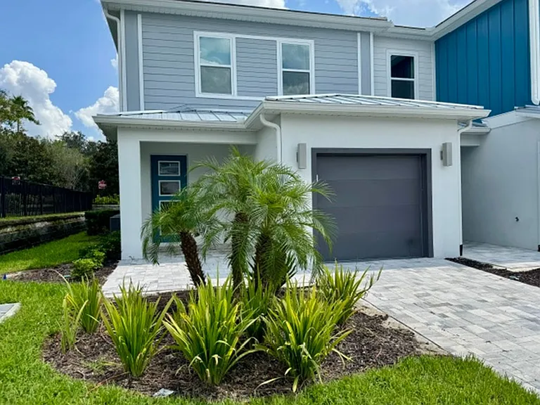 7825 Spectrum Dr — Photo 1