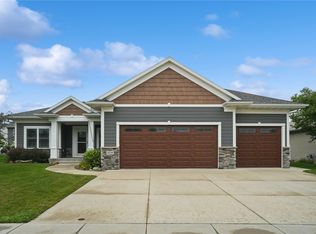 3170 Stanley Cup Dr, Marion, IA 52302