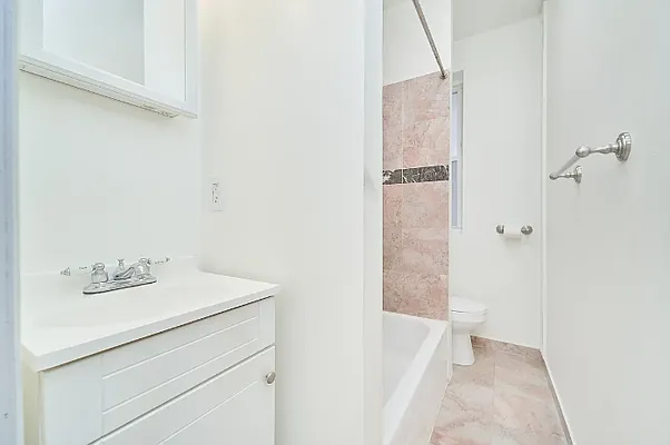 Rented by Living New York | media 12