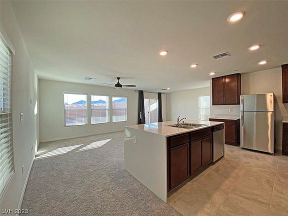 3rd image of 10785 San Millan Ave