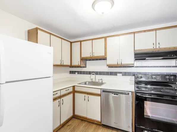 37 Alice Drive #75, Concord, NH 03303