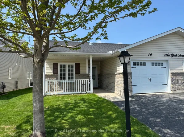 16 New York Ave, Wasaga Beach, ON L9Z 3A8