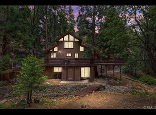 459 Clubhouse Dr, Twin Peaks, CA 92391