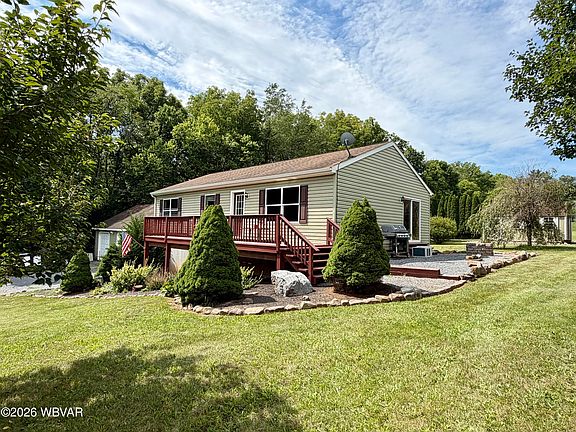 3rd image of 3185 Middle Rd