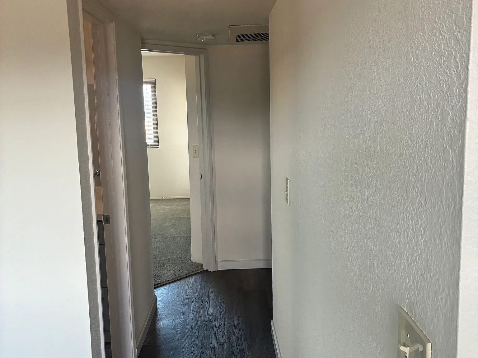 2 bed, 1100 sqft, $2,995 — Photo 3