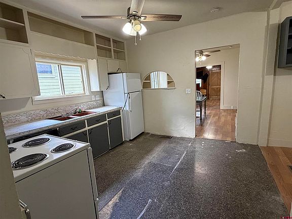 4th image of 458 E 4th Avenue