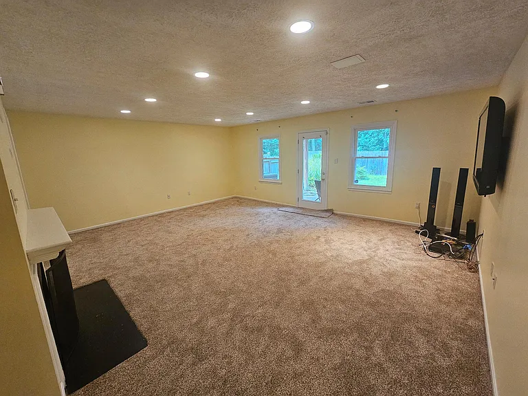 7525 Coddle Harbor Ln — Photo 18