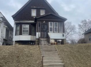 3356 N 21st St #3356A, Milwaukee, WI