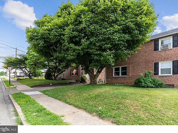 3rd image of 1249 Wilson Dr