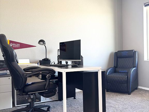 5th image of 3413 N Oregon Trail Rd NE