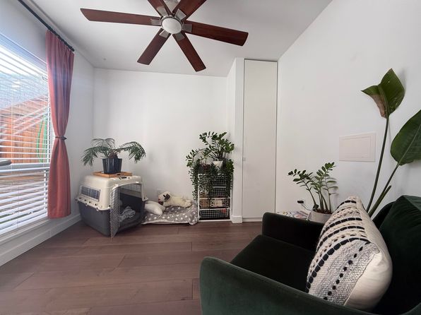 2 bedroom rental in Vancouver — photo 4