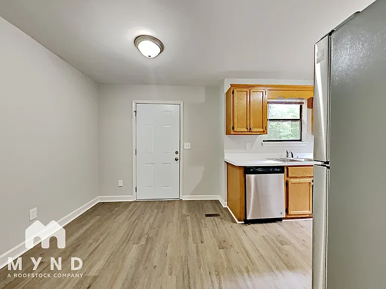 377 Saint John Rd NW — Photo 5