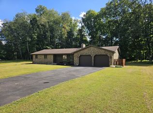3866 W Pawnee Dr, La Porte, IN 46350