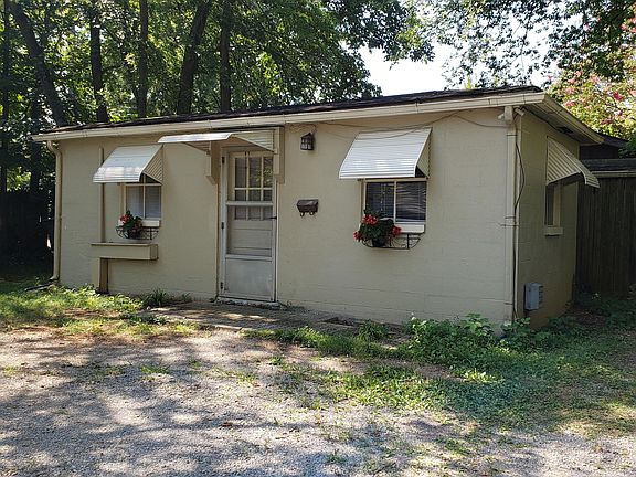 2nd image of 607 Crestland Ave Unit B