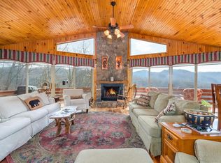 834 Eagles Roost Rd, Bryson City, NC 28713