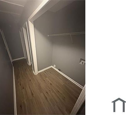 4th image of 3637 Castle Ridge Rd