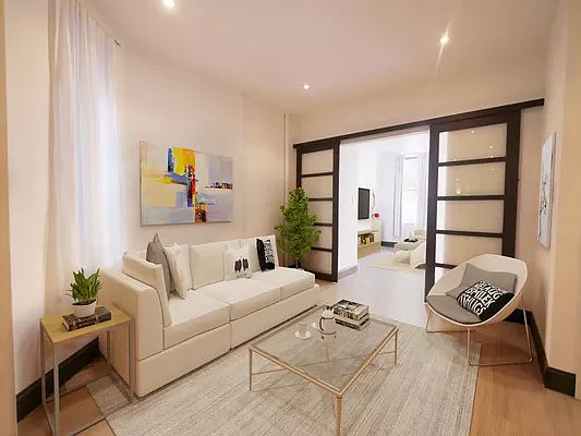 3rd image of 520 W 50th St APT C1